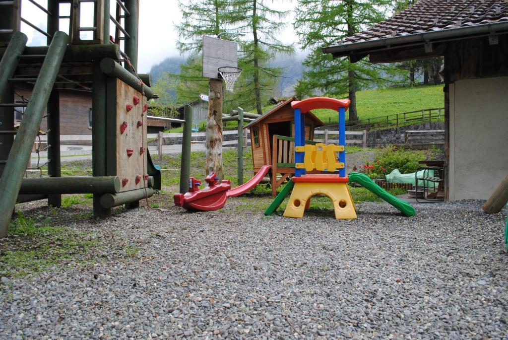 Hotel Des Alpes Kandersteg Eksteriør bilde